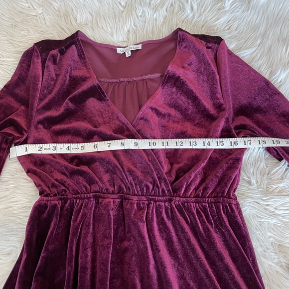 See And Be Seen | Purple Velvet | Midi Dress - Picture 4 of 12